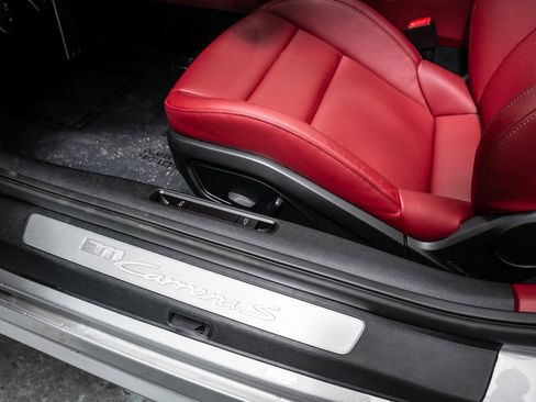 Used 2024 Porsche 911 Carrera S image 58