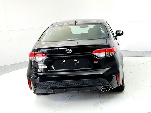 Used 2022 Toyota Corolla SE image 5