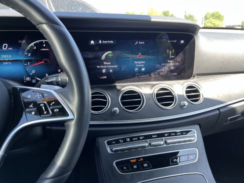 Used 2022 Mercedes-Benz E 350 Sedan image 18