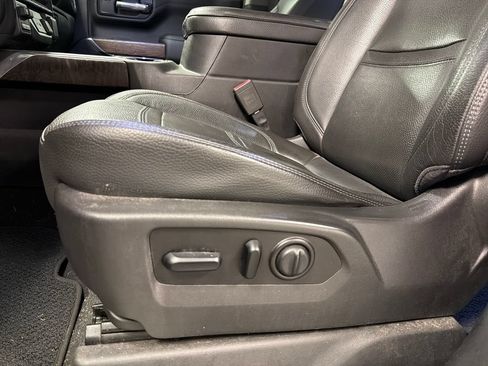Used 2020 GMC Sierra 1500 Denali w/ Denali Ultimate Package AWD/4WD image 24