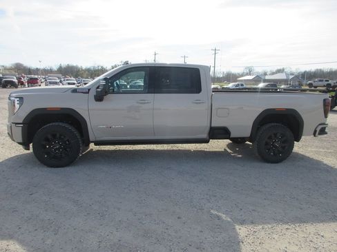 New 2026 GMC Sierra 3500 AT4 w/ AT4 Premium Plus Package AWD/4WD image 9