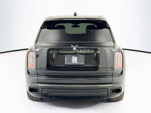 Certified 2022 Rolls-Royce Cullinan Black Badge w/ Dark Exterior Package AWD/4WD image 6