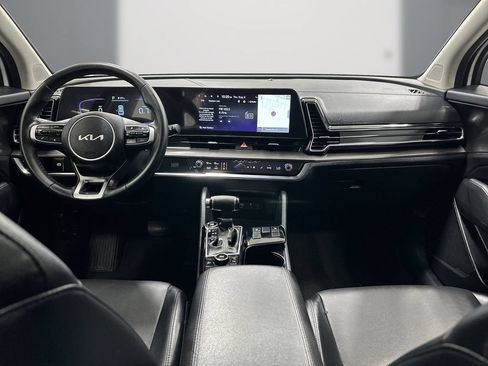 Used 2025 Kia Sportage EX FWD image 18