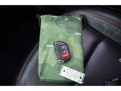 Used 2020 Jeep Wrangler Unlimited Rubicon AWD/4WD image 40