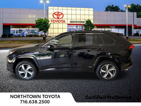 Used 2021 Toyota RAV4 SE w/ Weather & Moonroof Package AWD/4WD image 1