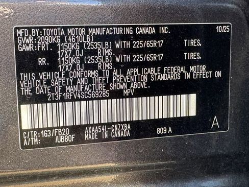 Used 2025 Toyota RAV4 LE AWD/4WD image 8