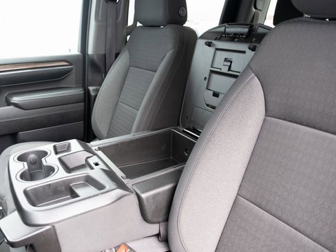 Used 2024 Chevrolet Silverado 3500 LT image 8