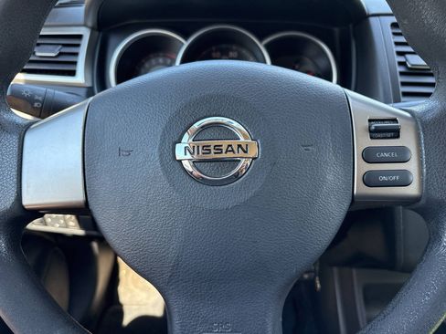 Used 2009 Nissan Versa 1.8 S w/ PWR Pkg FWD image 11