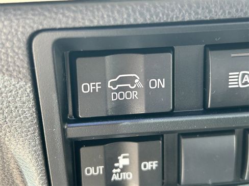 Used 2024 Toyota Sequoia Capstone image 33