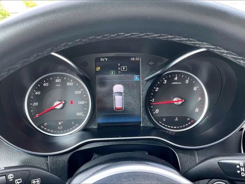Used 2021 Mercedes-Benz GLC 300 4MATIC image 20