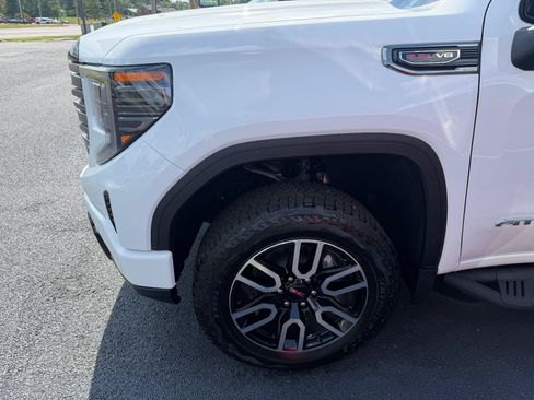 Used 2026 GMC Sierra 1500 AT4 w/ AT4 Premium Package AWD/4WD image 6