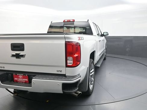 Used 2018 Chevrolet Silverado 1500 LTZ Z71 w/ LTZ Plus Package AWD/4WD image 8