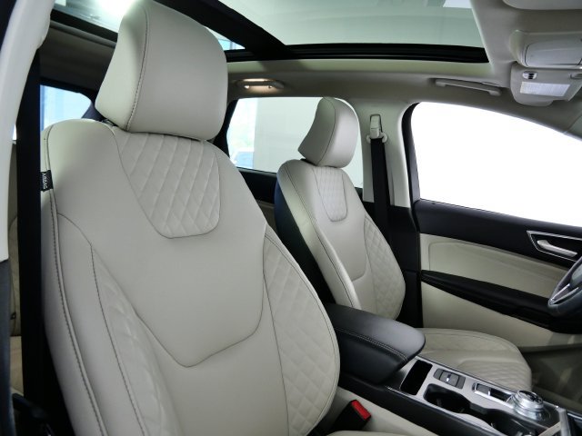 Certified 2024 Ford Edge Titanium AWD/4WD image 12