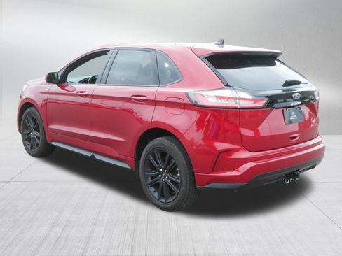Used 2024 Ford Edge ST-Line w/ Class II Trailer Tow Package AWD/4WD image 5