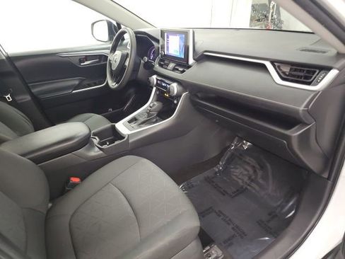 Certified 2023 Toyota RAV4 XLE image 36