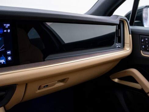 New 2026 Porsche Cayenne AWD/4WD image 27