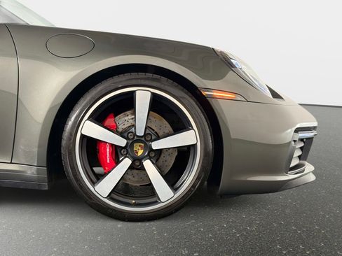 Used 2020 Porsche 911 Carrera 4S AWD/4WD image 20