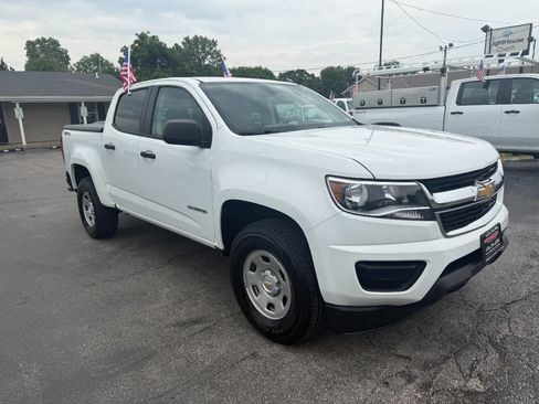 Used 2017 Chevrolet Colorado W/T w/ WT Convenience Package AWD/4WD image 4