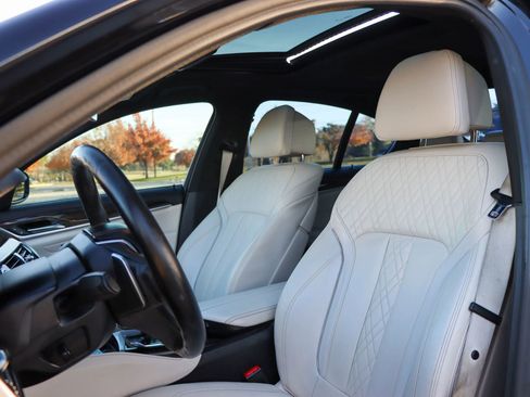 Used 2018 BMW 540i image 15