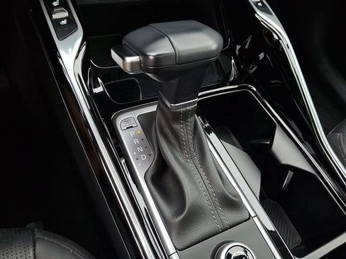 Certified 2025 Kia Sorento SX FWD image 16