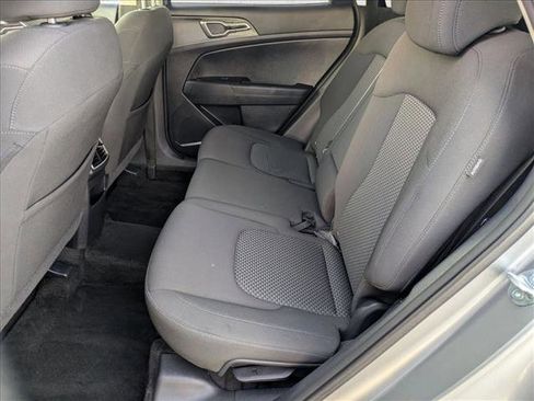 Used 2024 Kia Sportage LX image 17