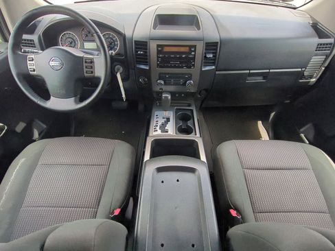 Used 2011 Nissan Titan SV w/ SV Value Truck Pkg AWD/4WD image 15