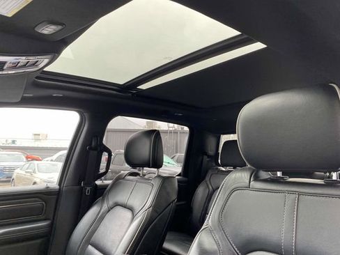 Used 2020 RAM 1500 Limited w/ Black Appearance Package image 17