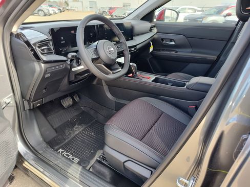 New 2026 Nissan Kicks SR w/ SR Premium Package image 2