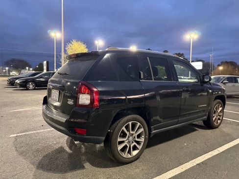 Used 2016 Jeep Compass High Altitude image 3