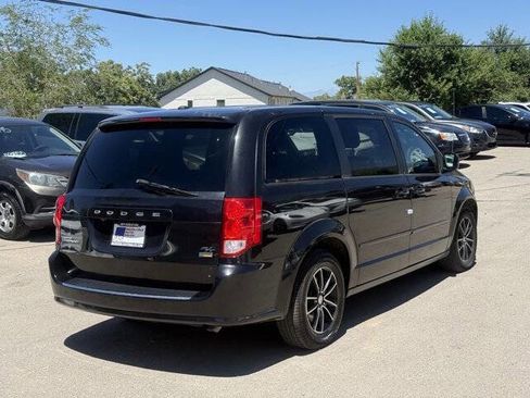 Used 2016 Dodge Grand Caravan R/T FWD image 4