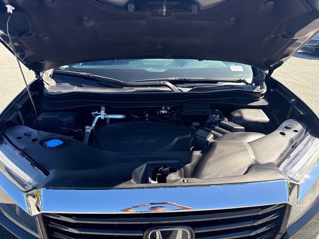 Used 2023 Honda Ridgeline RTL-E image 32