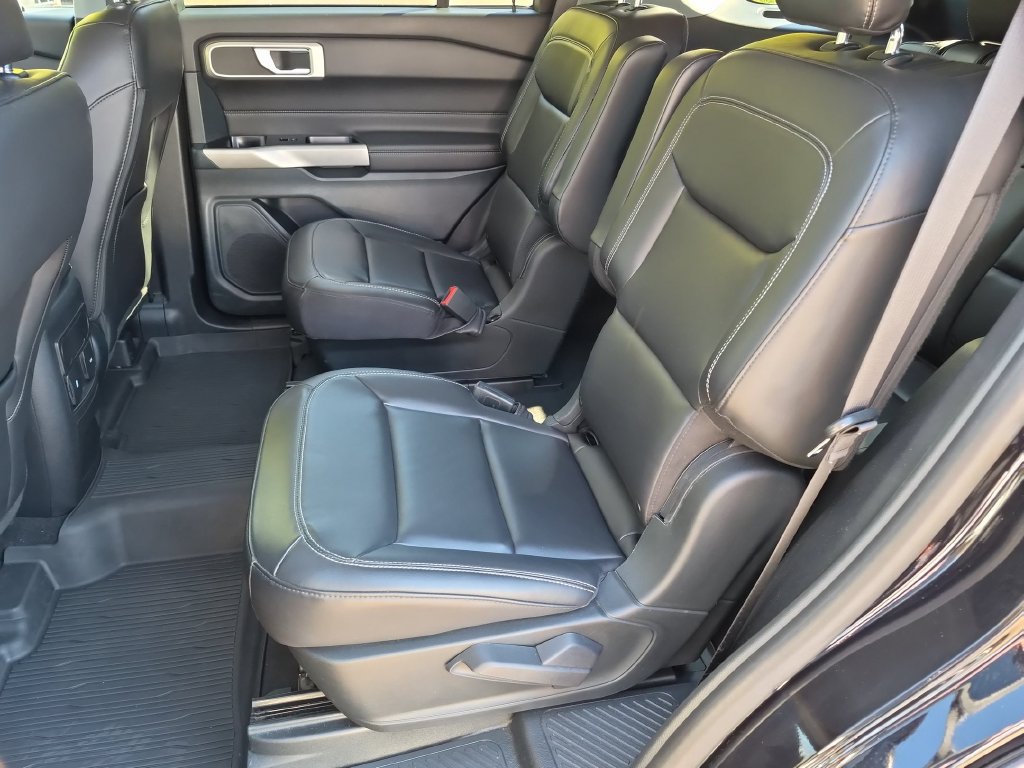 Certified 2023 Ford Explorer XLT w/ Equipment Group 202A AWD/4WD image 35