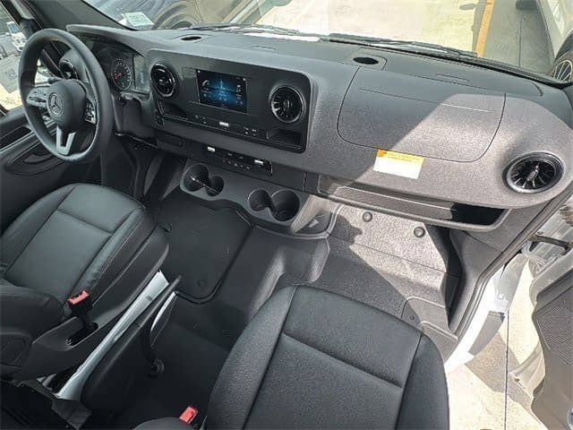 New 2024 Mercedes-Benz Sprinter 3500 image 10