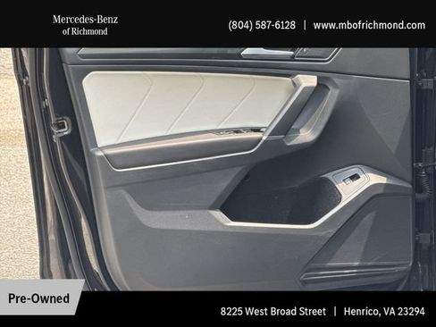 Used 2018 Volkswagen Tiguan SEL Premium AWD/4WD image 12
