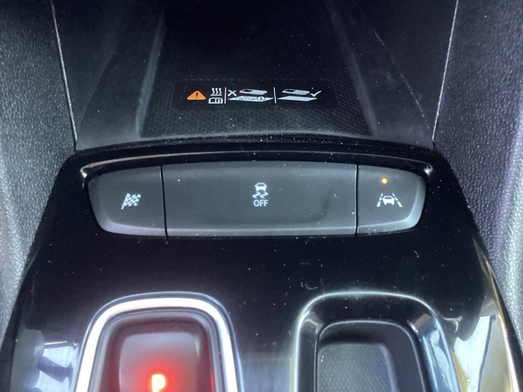 Used 2022 Chevrolet Bolt EUV LT w/ Comfort Package FWD image 26
