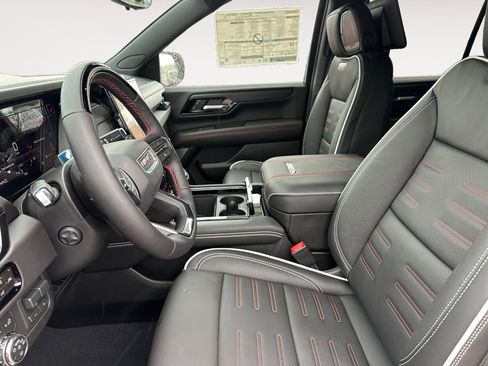 New 2026 GMC Yukon AT4 Ultimate AWD/4WD image 23