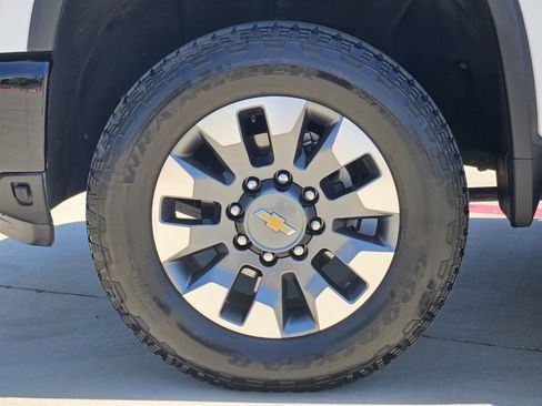 Certified 2025 Chevrolet Silverado 2500 Custom w/ Custom Value Package AWD/4WD image 12