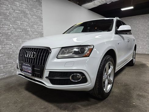 Used 2017 Audi Q5 2.0T Premium Plus w/ Technology Package image 5