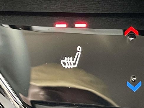 New 2026 Nissan Kicks SR w/ Cold Weather Package image 19