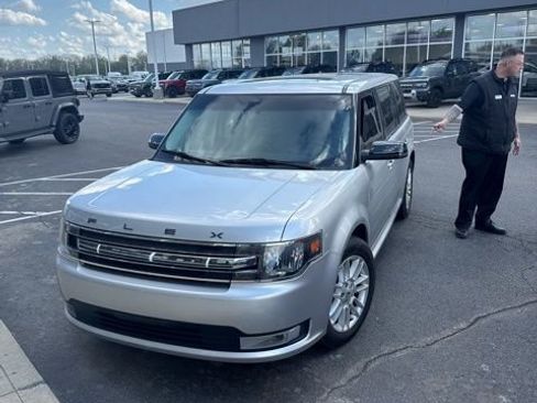 Used 2014 Ford Flex SEL w/ Equipment Group 202A image 2