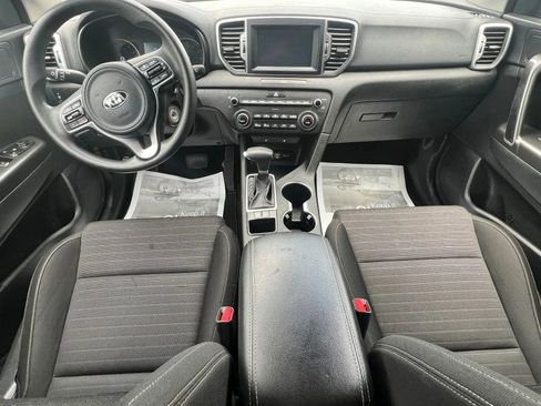Used 2019 Kia Sportage LX w/ LX Popular Package FWD image 3