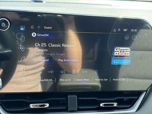 New 2027 Chevrolet Equinox LT w/ Convenience Package II AWD/4WD image 13