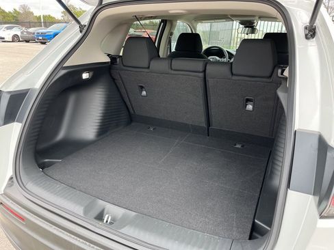 Certified 2026 Honda HR-V LX image 9