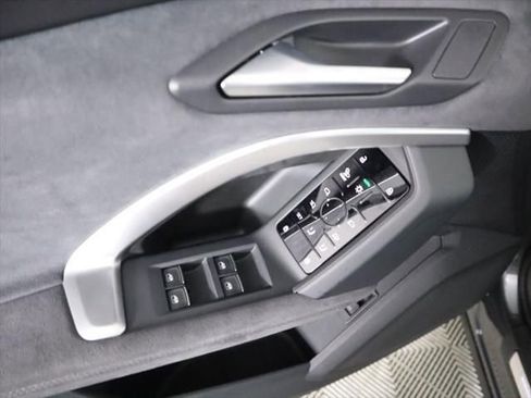 New 2025 Audi SQ5 Premium Plus image 25