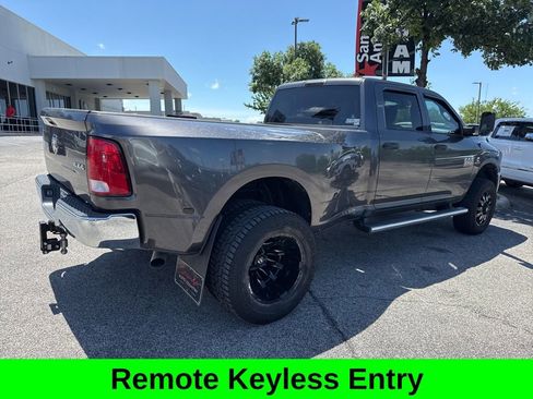 Used 2018 RAM 3500 Tradesman w/ Chrome Appearance Group AWD/4WD image 8