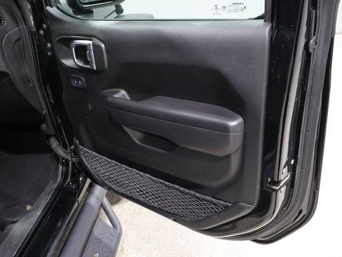 Used 2022 Jeep Wrangler Unlimited Sport AWD/4WD image 20