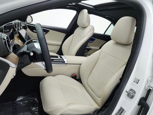 Used 2024 Mercedes-Benz C 300 Sedan image 10