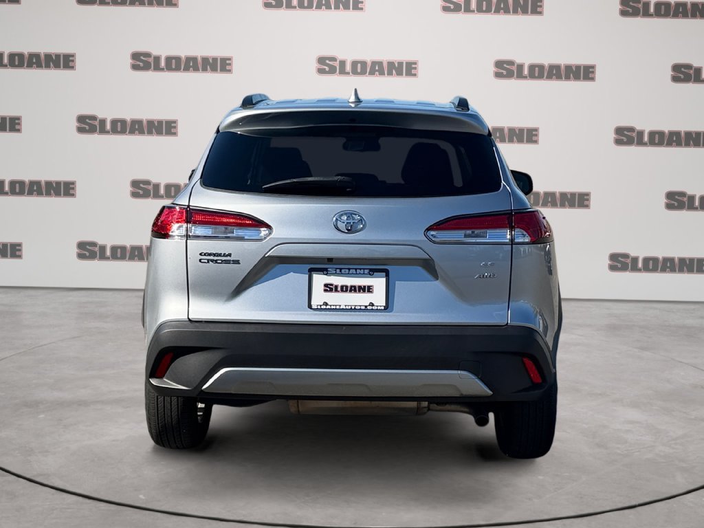 Used 2024 Toyota Corolla Cross LE AWD/4WD image 4