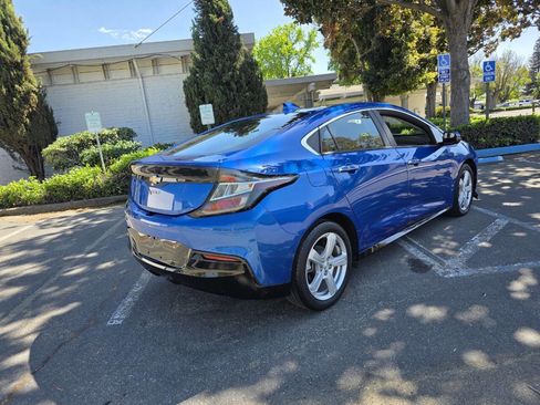 Used 2018 Chevrolet Volt LT FWD image 6
