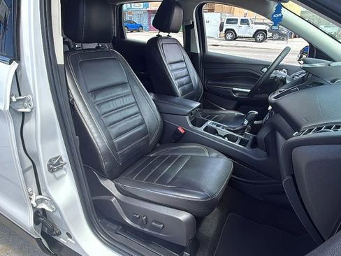 Used 2017 Ford Escape SE w/ SE Leather Comfort Package AWD/4WD image 40